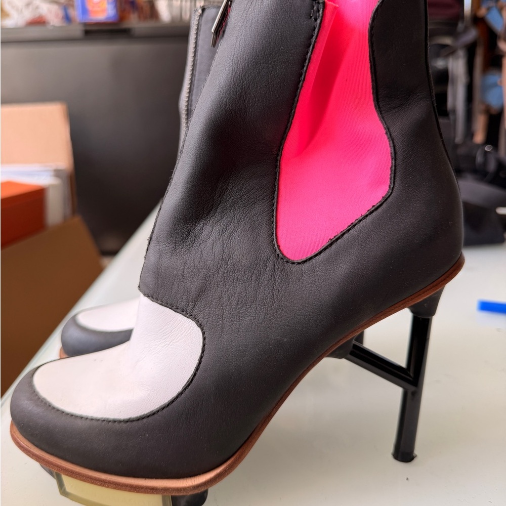 Y-3 Black Leather Heeled Ankle Boots with Hot Pink Panel and White Toe